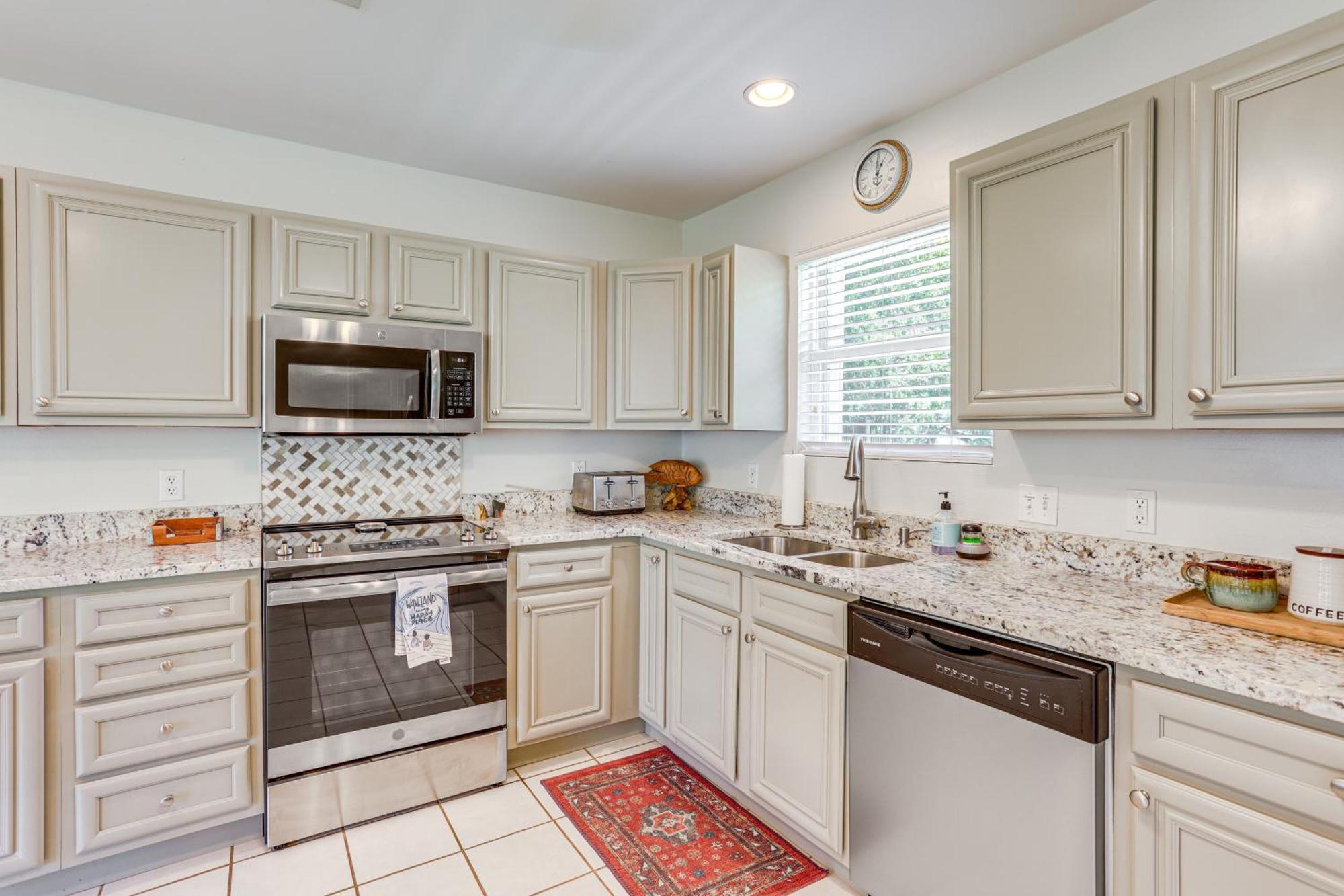 The Palm Bay St Louis Home - Walk To Beach! Waveland Екстериор снимка